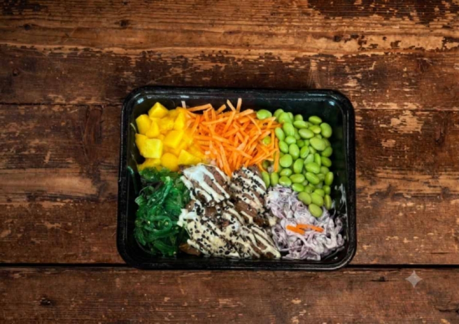 Pokë bowl met beef tataki