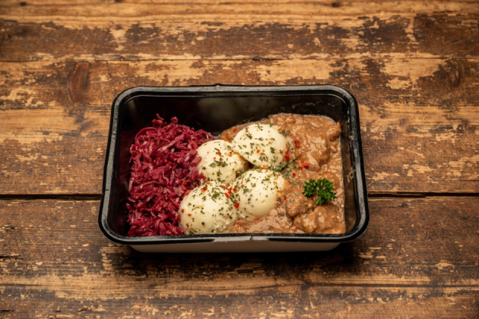 Zeeuwse stoverij met rode kool en aardappelpuree