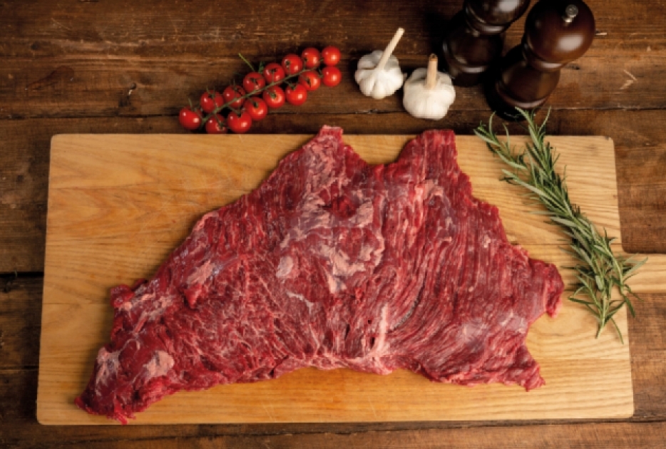 Black Angus bavette steak