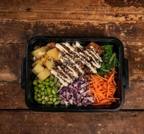 Poke bowl met buikspek char siu